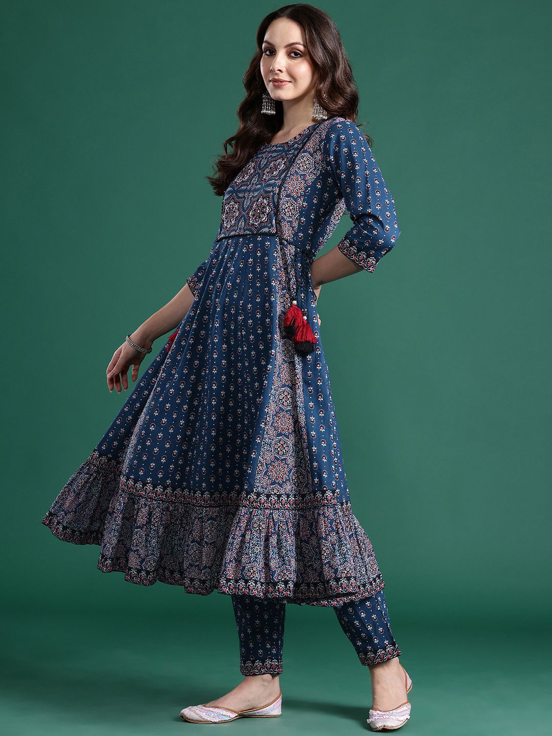 Ethnic Motifs Printed Kurta with Trousers & Dupatta