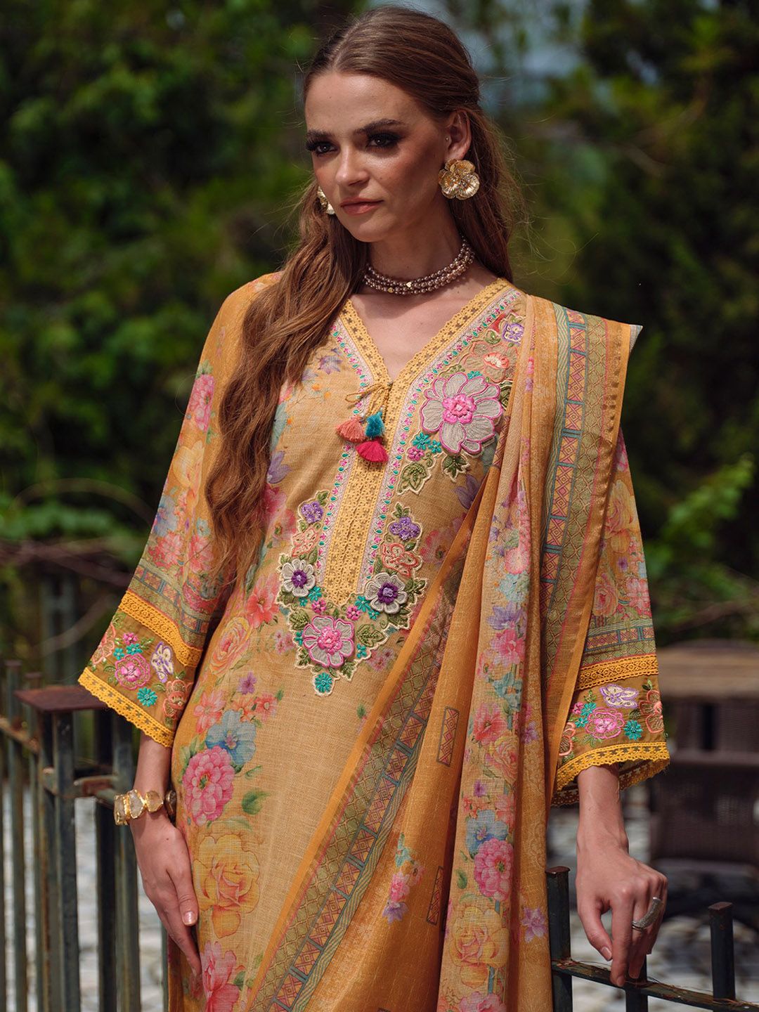 Women Floral Embroidered Beads and Stones Linen Kurta, Trousers With Dupatta
