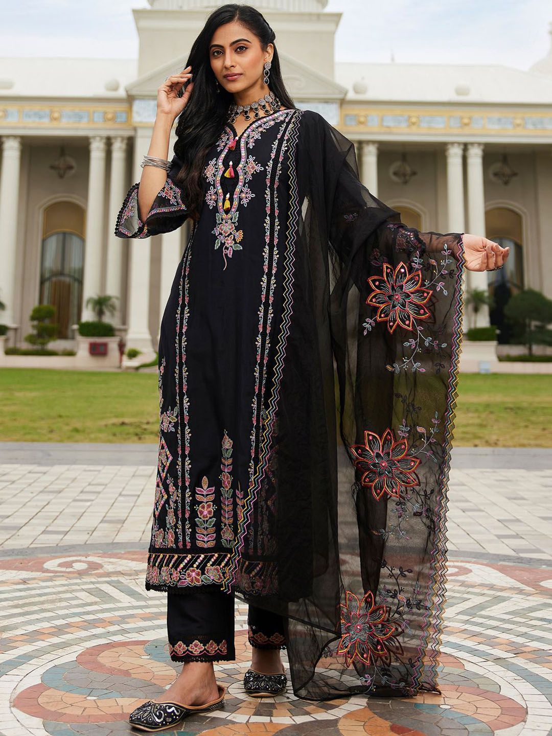 Women Ethnic Motifs Embroidered Regular Mirror Work Kurta with Trousers & With Dupatta