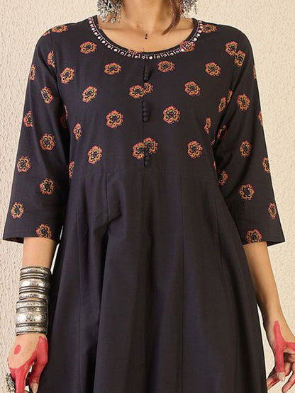 Floral Printed Round Neck Anarkali Pure Cotton Kurta With Trousers & With Dupatta