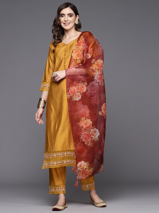 Dhiyona IE Women Embroidered Liva Kurta with Trousers & Dupatta