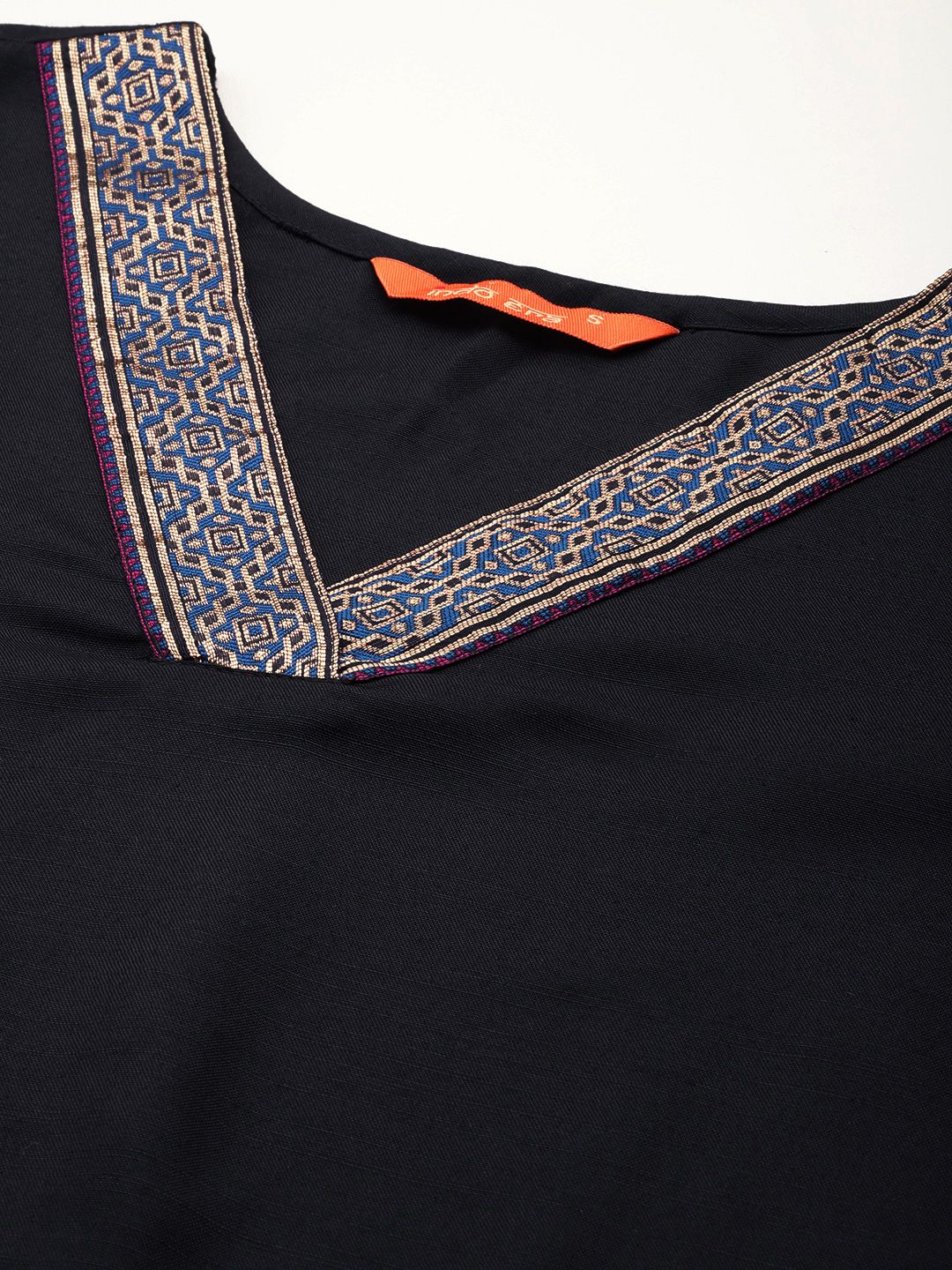 Dhiyona IE Yoke Design Zari Pure Cotton Kurta With Trousers & Dupatta