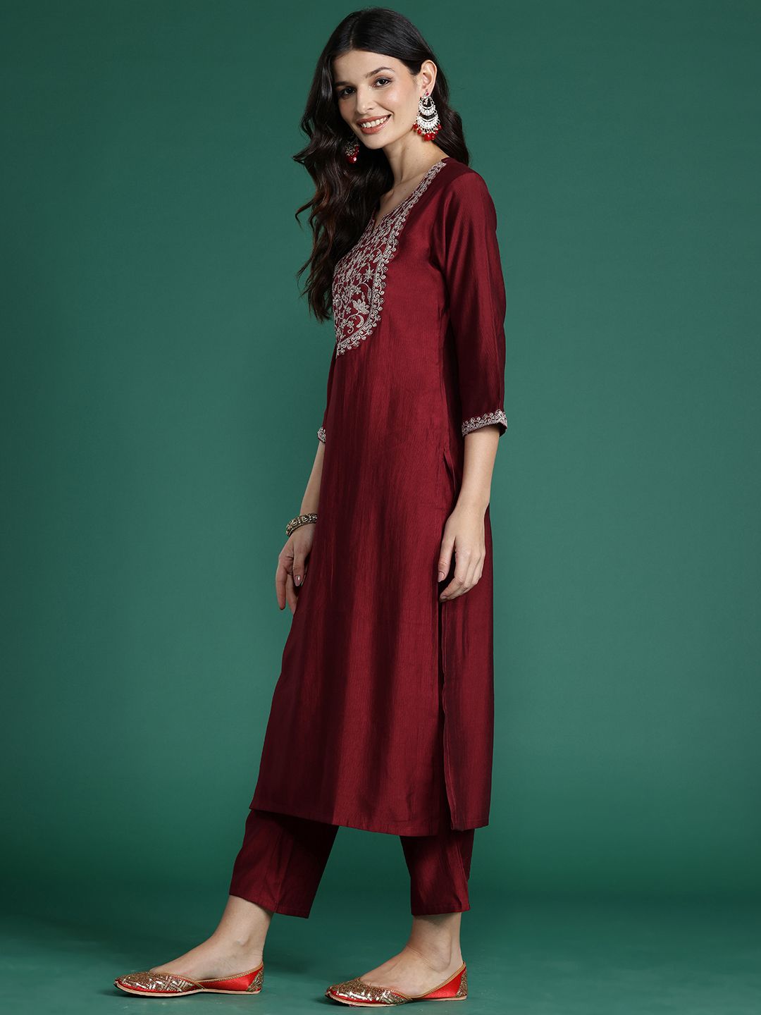 Dhiyona IE Floral Embroidered Zari Liva Kurta With Trousers & Dupatta