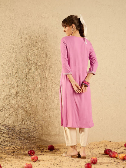 Dhiyona IE Floral Embroidered Round Neck Machine Weave Straight Kurta