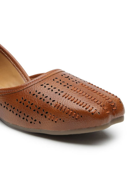 Dhiyona AK Women Ballerinas Flats