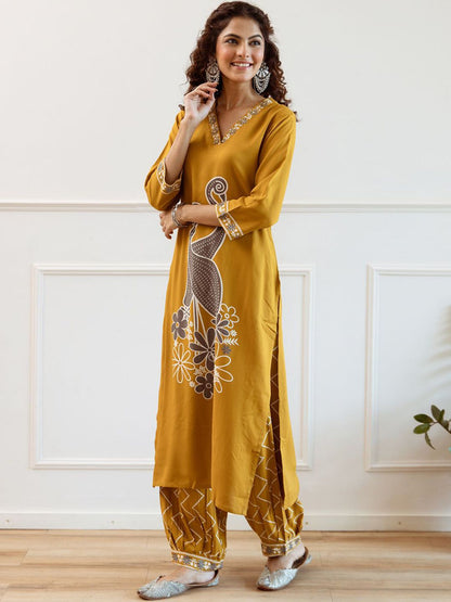 Women Embroidered Regular Beads and Stones Kurta with Trousers