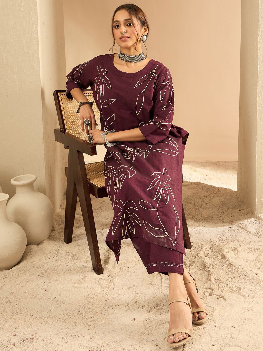 Dhiyona IE Women Floral Embroidered Regular Thread Work Pure Cotton Kurta with Trousers