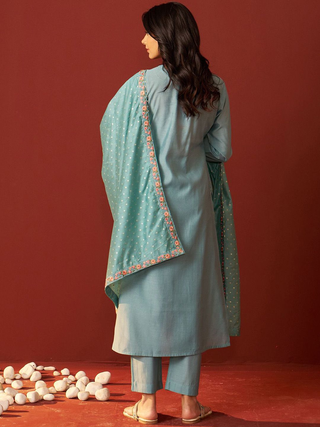 Dhiyona IE Women Floral Embroidered Kurta with Trousers & Dupatta