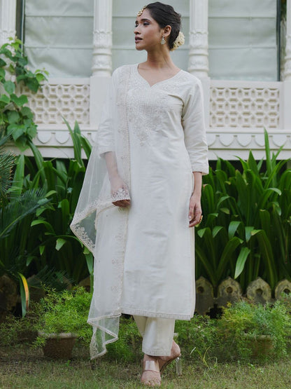 Dhiyona IE Floral Embroidered Thread Work Kurta with Trousers & Dupatta