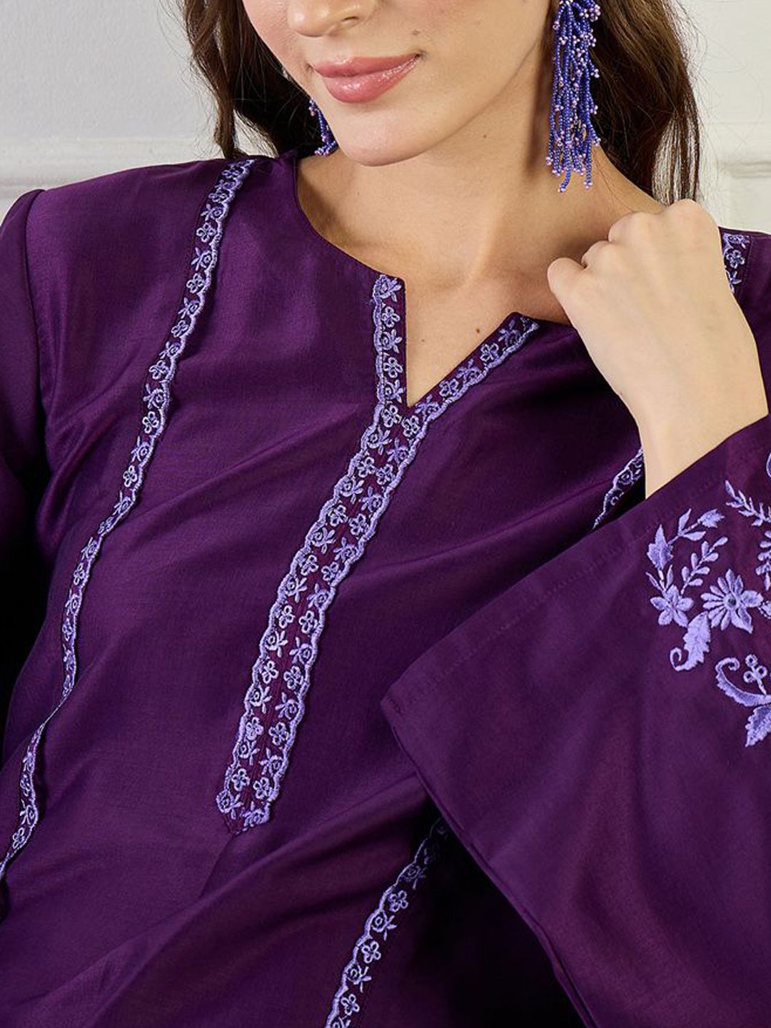 Dhiyona IE Embroidered Straight Tunic With Trousers Co-Ords