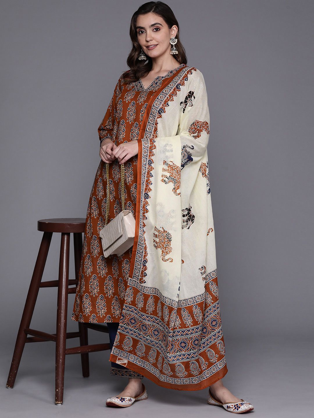 Dhiyona IE Women Ethnic Motifs Printed Pure Cotton Kurta with Trousers & With Dupatta
