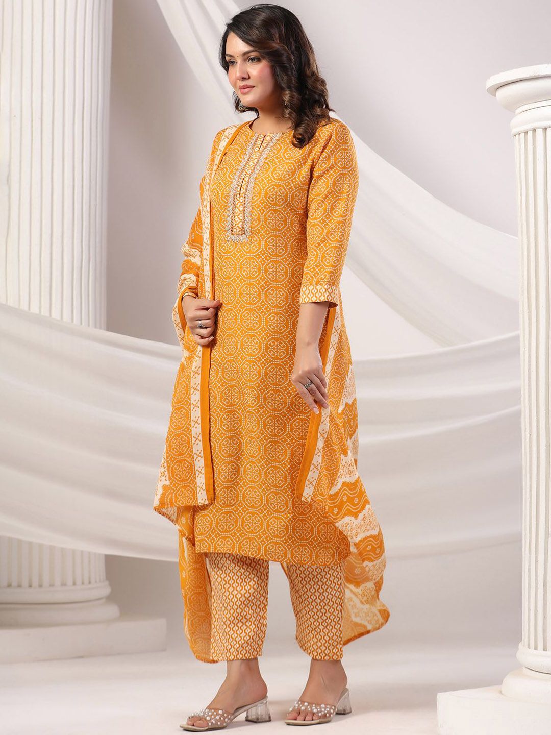 Women Bandhani Printed Regular Mirror Work Kurta Trousers With Dupatta