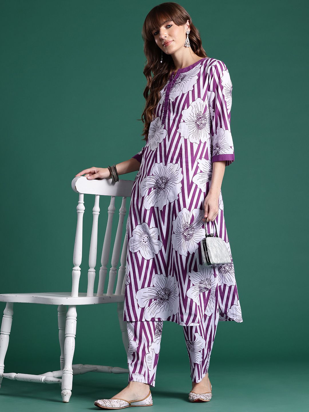 Floral Printed Regular Sequinned Pure Cotton Kurta with Trousers