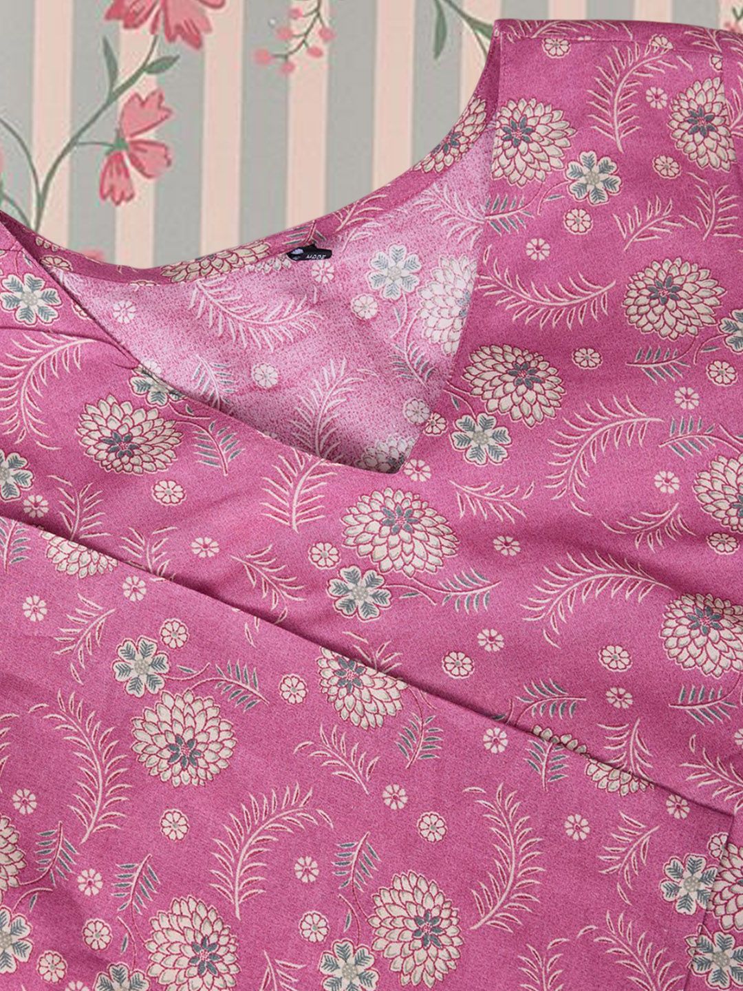 Dhiyona OD  Floral Printed Regular Pure Cotton Kurta with Trousers & Dupatta