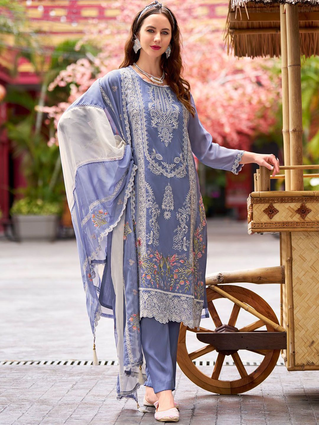 Floral Embroidered Round Neck Thread Work Straight Kurta With Trousers & Dupatta