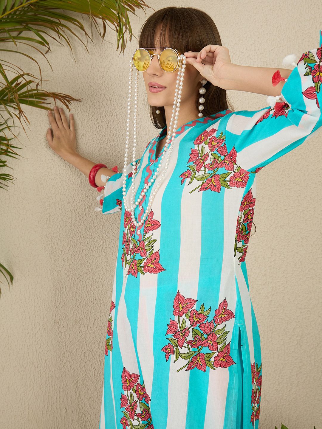 Floral Screen Printed V-Neck Pure Cotton Straight Kurta With Trousers