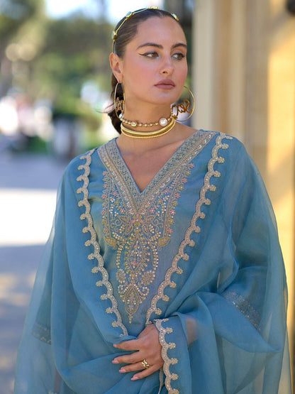 Ethnic Motifs Embroidered Sequinned Straight Kurta With Trousers & Dupatta