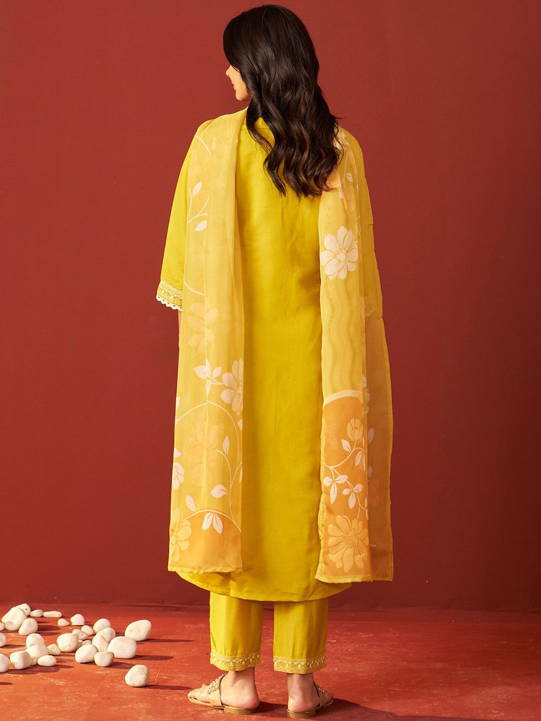 Women Floral Embroidered Kurta with Trousers & Dupatta