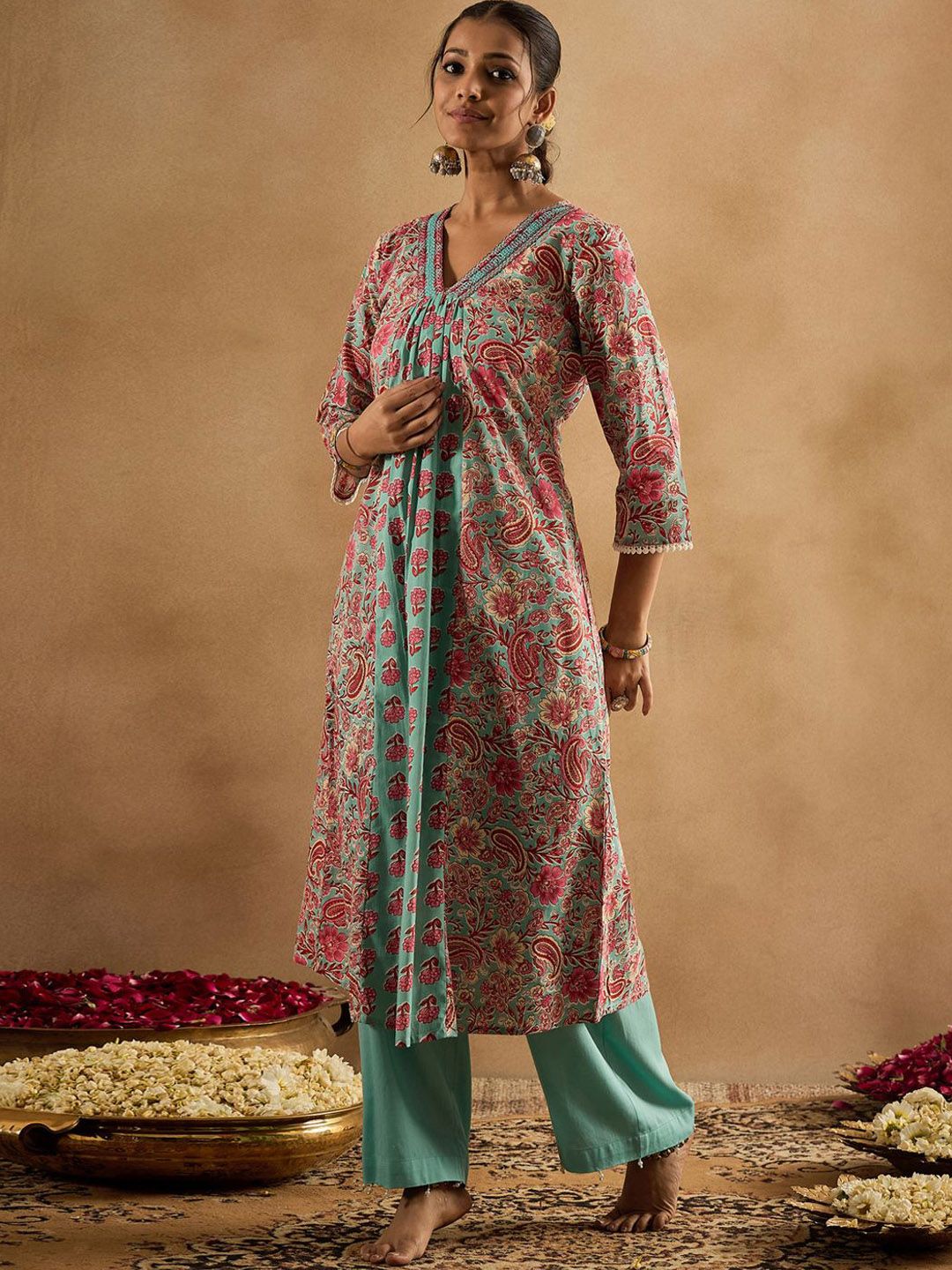 Dhiyona IE Paisley Printed V-Neck Pure Cotton A-Line Kurta