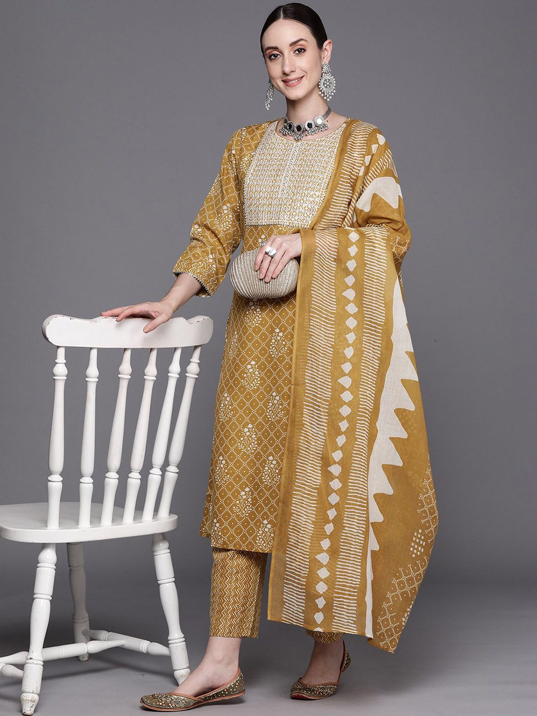 Dhiyona IE Women Ethnic Motifs Printed Regular Thread Work Pure Cotton Kurta with Trousers & With Dupatta