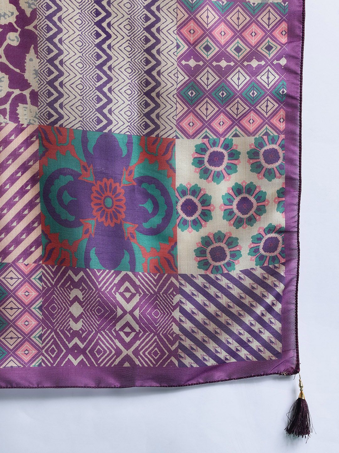 Ethnic Motifs Embroidered Thread Work Kurta with Trousers & With Dupatta