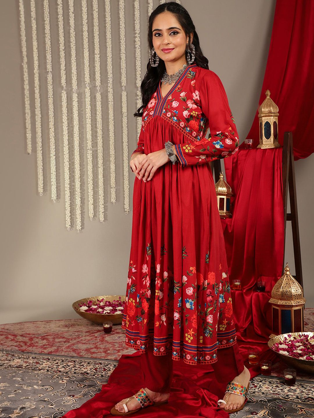 Dhiyona VA Women'sFloral Printed V-Neck Empire A-Line Kurta & Trousers With Dupatta