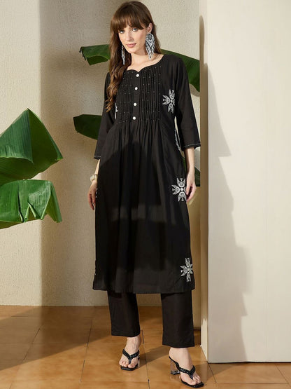 Women Ethnic Motifs Embroidered Pleated Thread Work Pure Cotton Kurta with Trousers