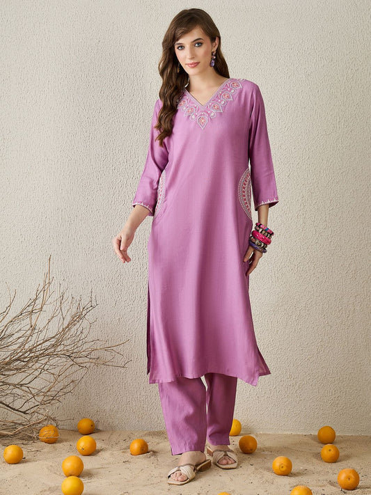 Floral Embroidered V-Neck Kurta with Trousers