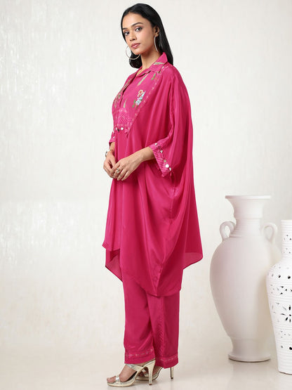 Dhiyona SO Women's Women Floral Printed Regular Beads and Stones Silk Crepe Kurta with Trousers
