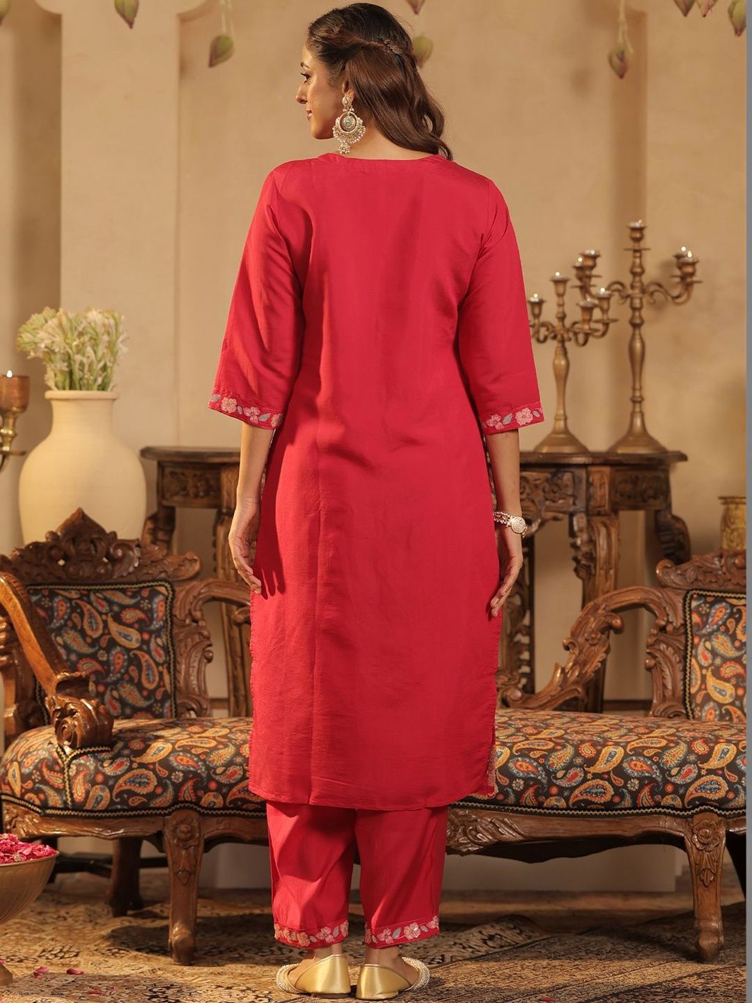 Women Floral Embroidered Regular Sequinned Kurta with Trousers & With Dupatta