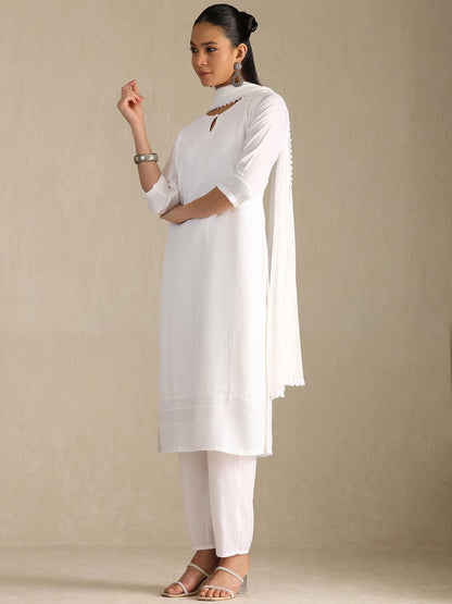 Dhiyona SO Women's Geometric Self Design Keyhole Neck Straight Kurta With Trousers & Dupatta