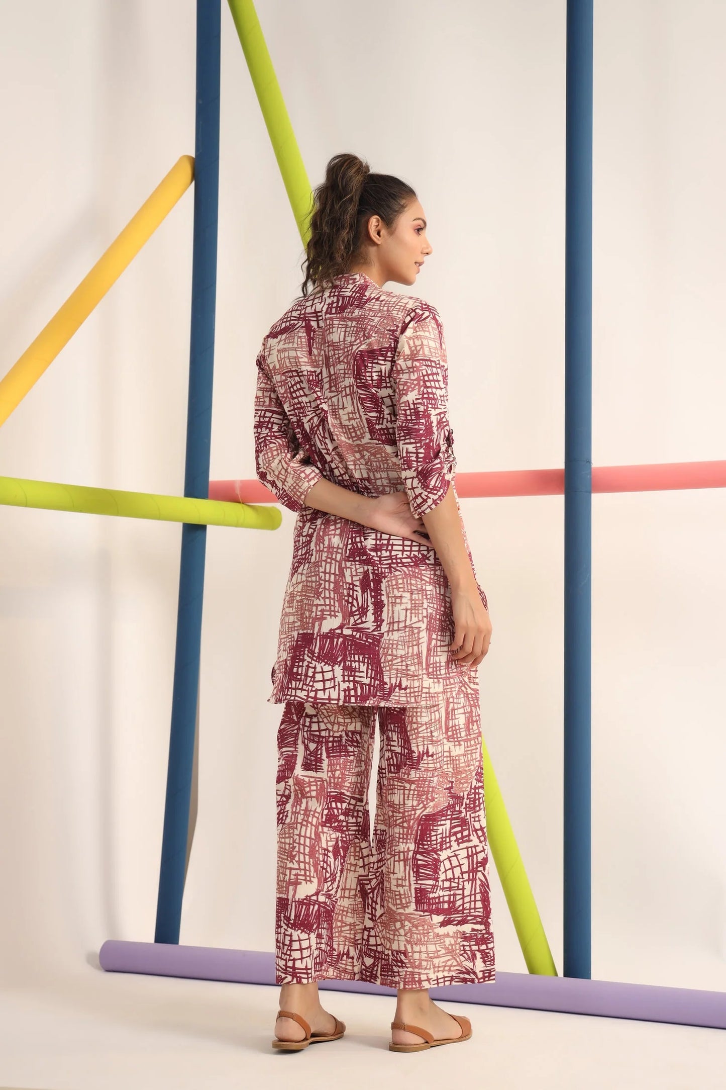 Women Maroon Mandrain Collar Kurta And Pant Set
