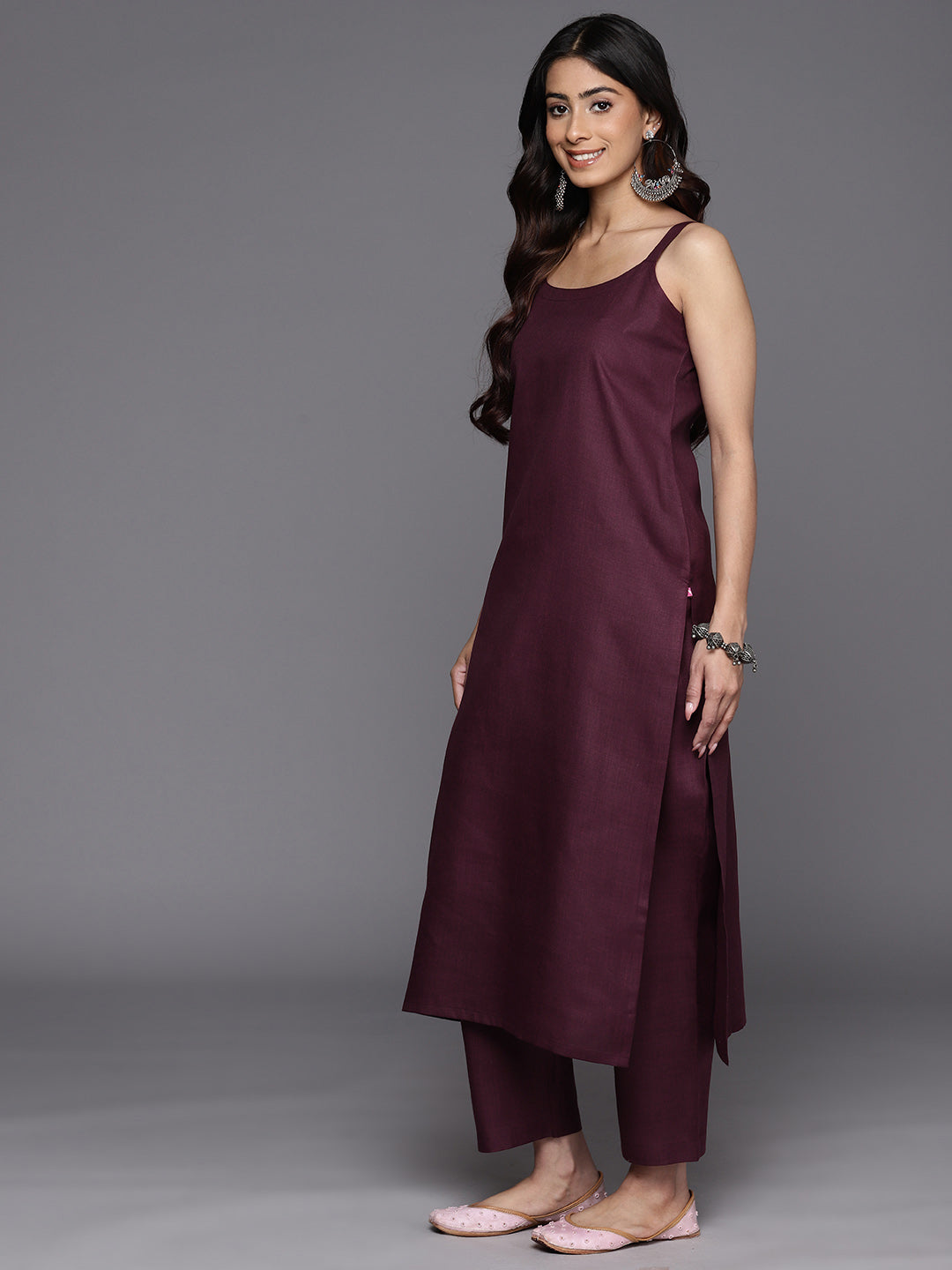 Dhiyona VR Women's Strap Kurta Paired With Tonal Bottom And Printed Dupatta