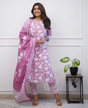 Women Viscose Floral Printed Pink Kurta And Pant Set With Dupatta