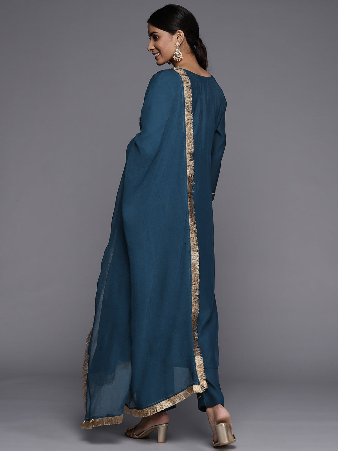 Dhiyona VR Women's Blue Embroidered Kurta Paired With Tonal Bottom And Plain Dupatta