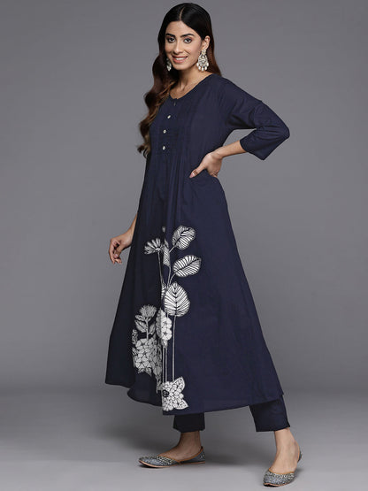 Dhiyona VR Women's Blue Floral Printed Kurta With Bottom And Dupatta