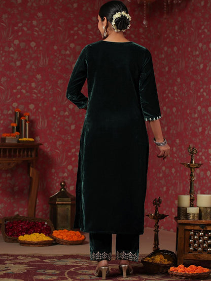 Dhiyona IS Women's Green Paisley Embroidered Regular Velvet Kurta with Trousers