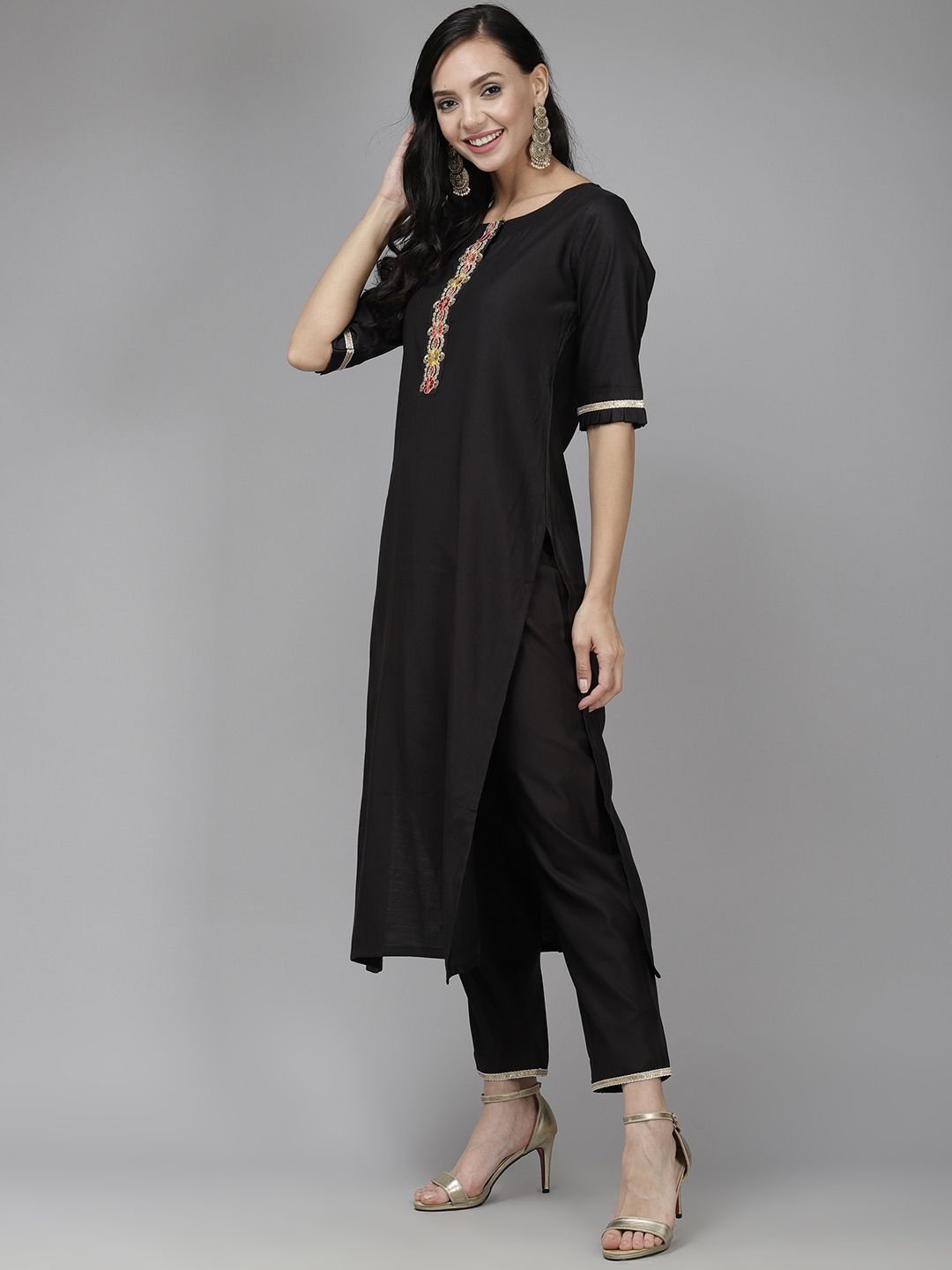 Women Black Regular Thread Work Liva Kurta with Trousers & Dupatta
