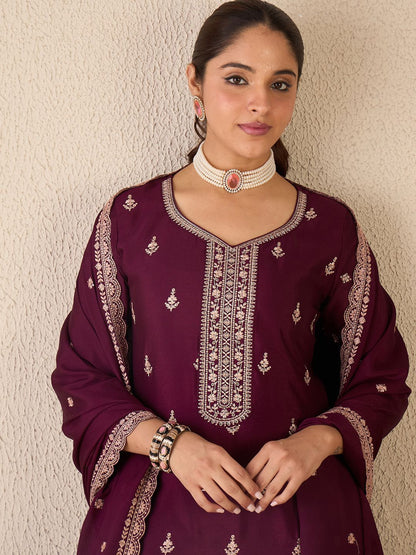 Dhiyona IE Floral Embroidered Sweetheart Neck Kurta With Sharara & Dupatta