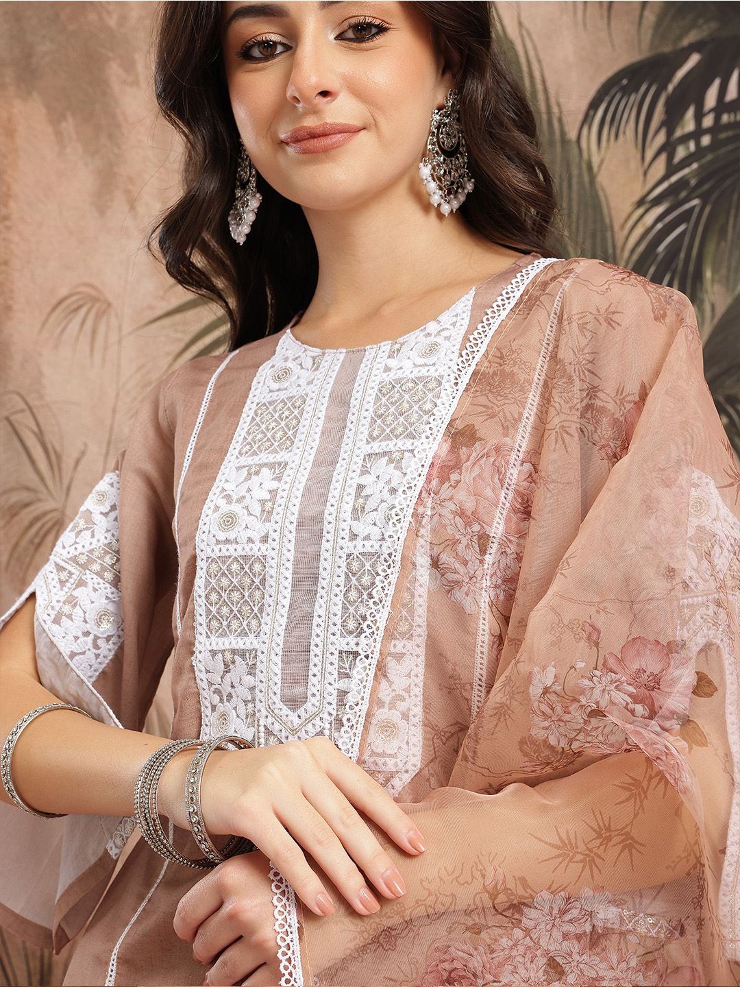 Dhiyona SN Women's Yoke Design Regular Thread Work Kurta with Patiala & With Dupatta