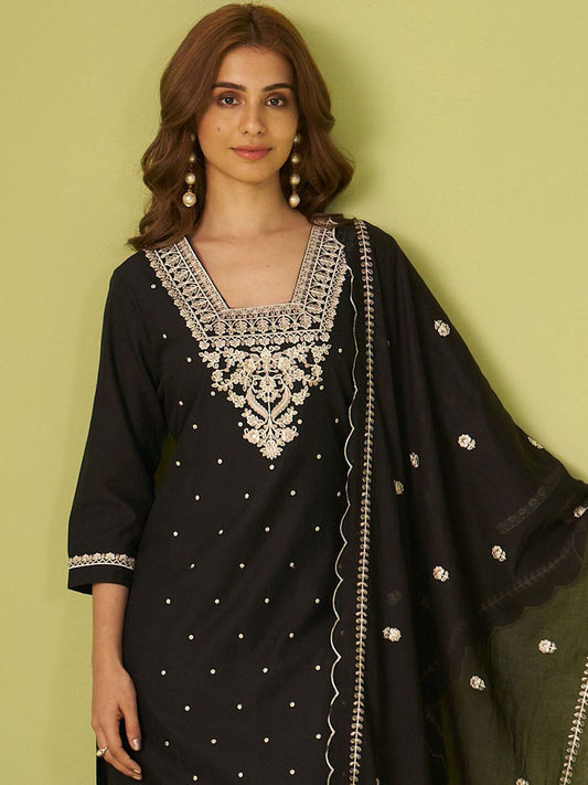 Dhiyona IE Women Floral Embroidered Cotton Kurta with Trousers & Dupatta