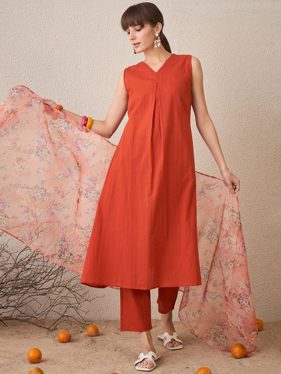 Dhiyona IE Women Floral Regular Pure Cotton Kurta with Trousers & With Dupatta