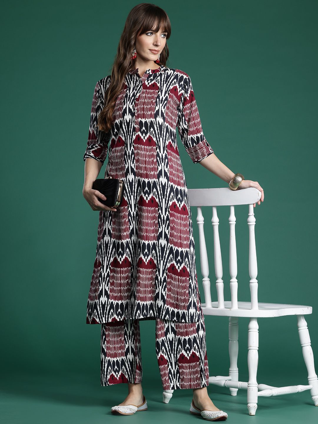 Dhiyona IE Printed Regular Kurta with Palazzos