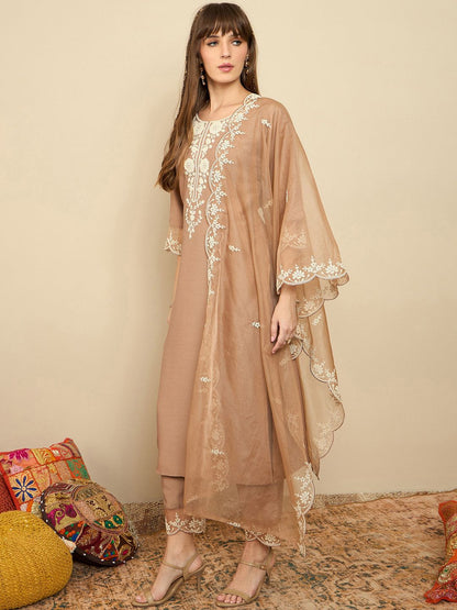 Dhiyona IE Floral Embroidered Thread Work Straight Kurta With Trousers & Dupatta