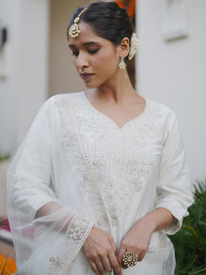 Dhiyona IE Floral Embroidered Thread Work Kurta with Trousers & Dupatta