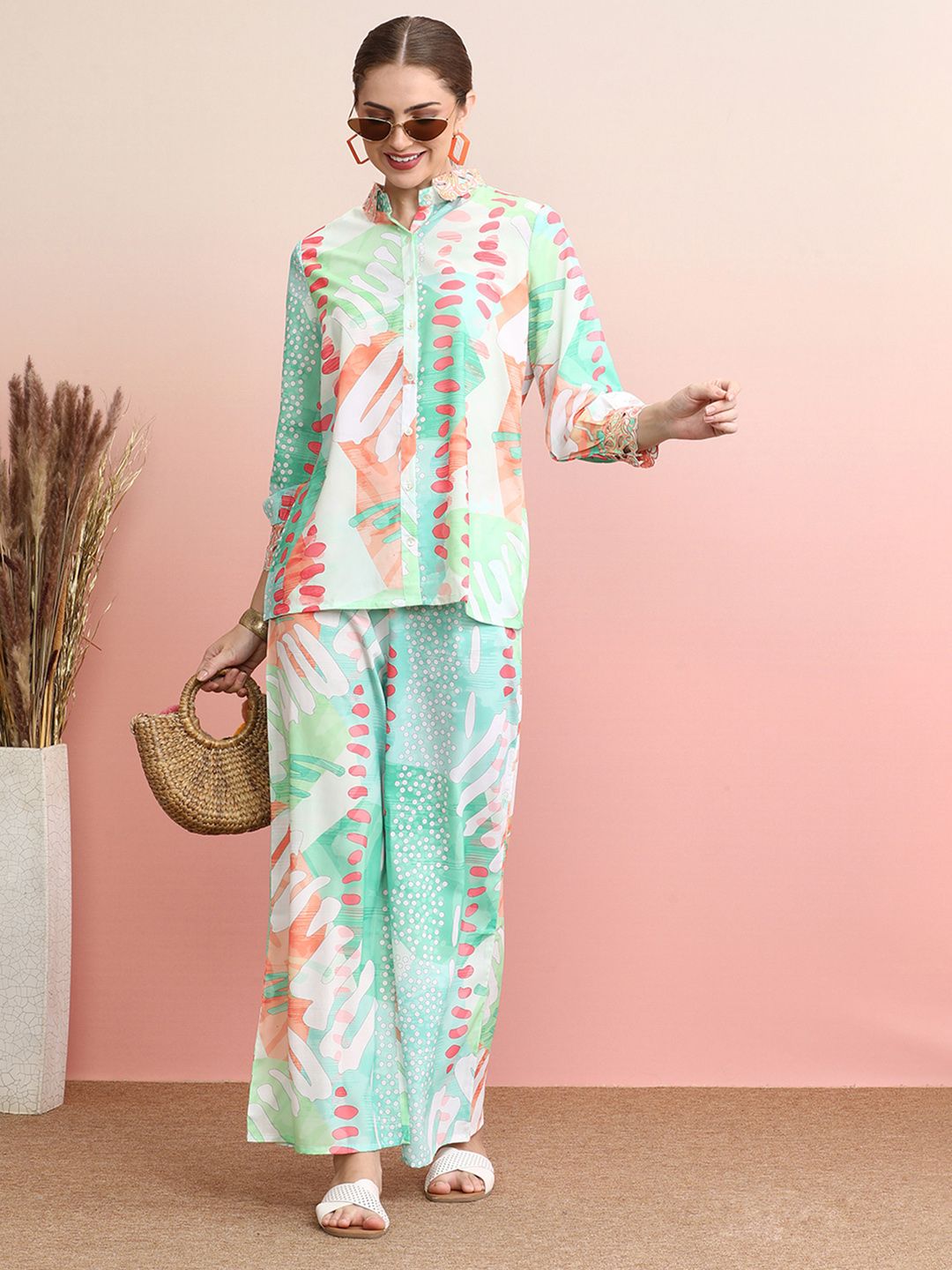 Dhiyona IE Green Abstract Printed Spread Collar Shirt With Palazzos