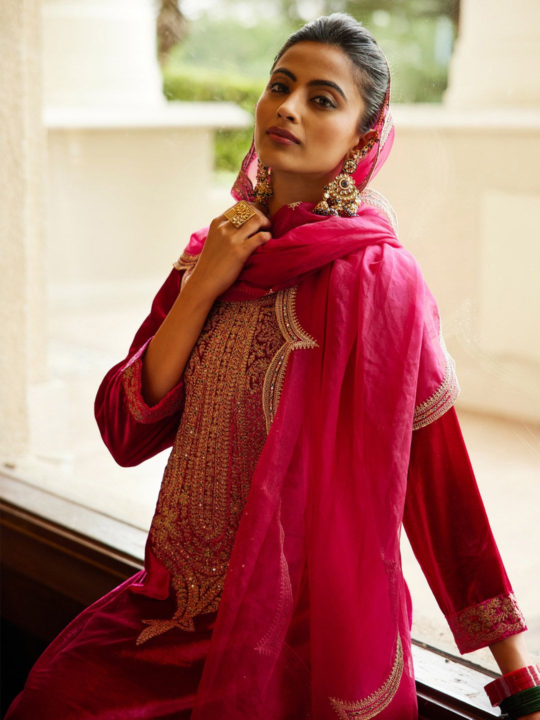 Women Ethnic Motifs Embroidered Regular Sequinned Velvet Kurta with Trousers & With Dupatta