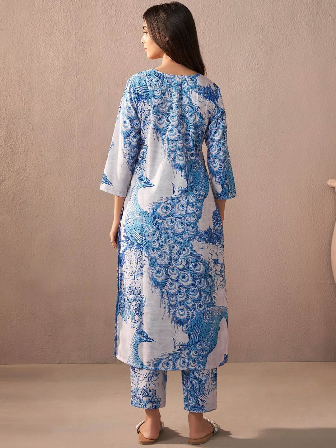 Women Floral Printed Regular Kurta with Trousers