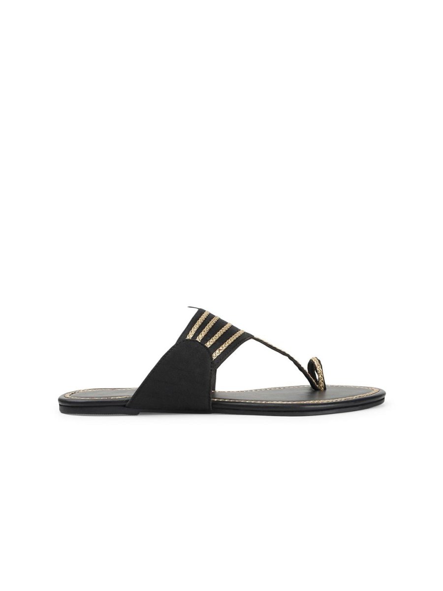 Dhiyona AK Women Black Textured One Toe Flats