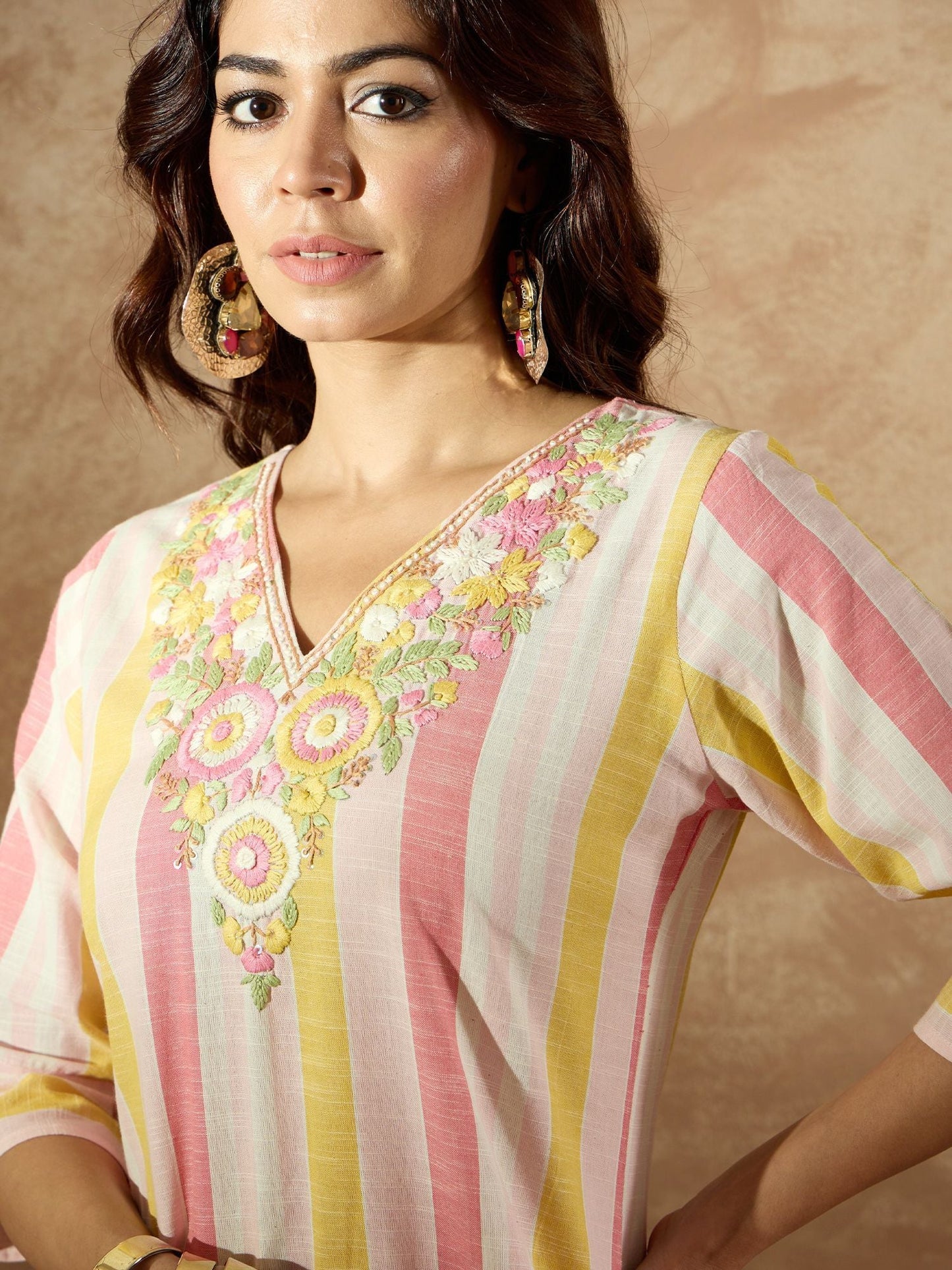 Dhiyona IE Floral Embroidered Striped Pure Cotton V-Neck Straight Kurta With Trousers